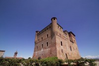 02-castello-di-grinzane-cavour-600